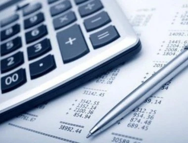 Σε νέες περιπέτειες με την εφορία όσοι δουλεύουν με μπλοκάκι